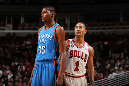 拜仁官方：穆西亚拉今天完成了部分单独训练（拜仁通报：穆西亚拉今日已进行部分个人训练）