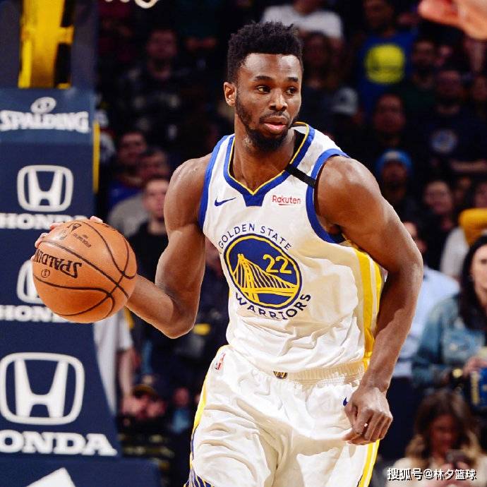 经纪人：若有球队有意圣地亚哥很正常，但他没离开米兰的想法（经纪人：球队追逐属正常，圣地亚哥无意离开米兰）