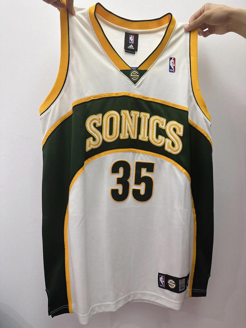 媒体人：山东泰山B队将面临重组，现有球员将面对未来规划（媒体人称山东泰山B队酝酿重组，现有球员需明确未来去向）